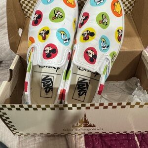 Vans Disney - White with Multicolor Disney Characters EUC 5.5 Womens